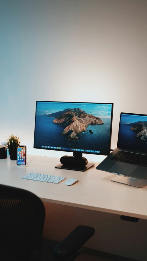 linus-mimietz-UzbvepPfb14-unsplash linus-mimietz-UzbvepPfb14-unsplash